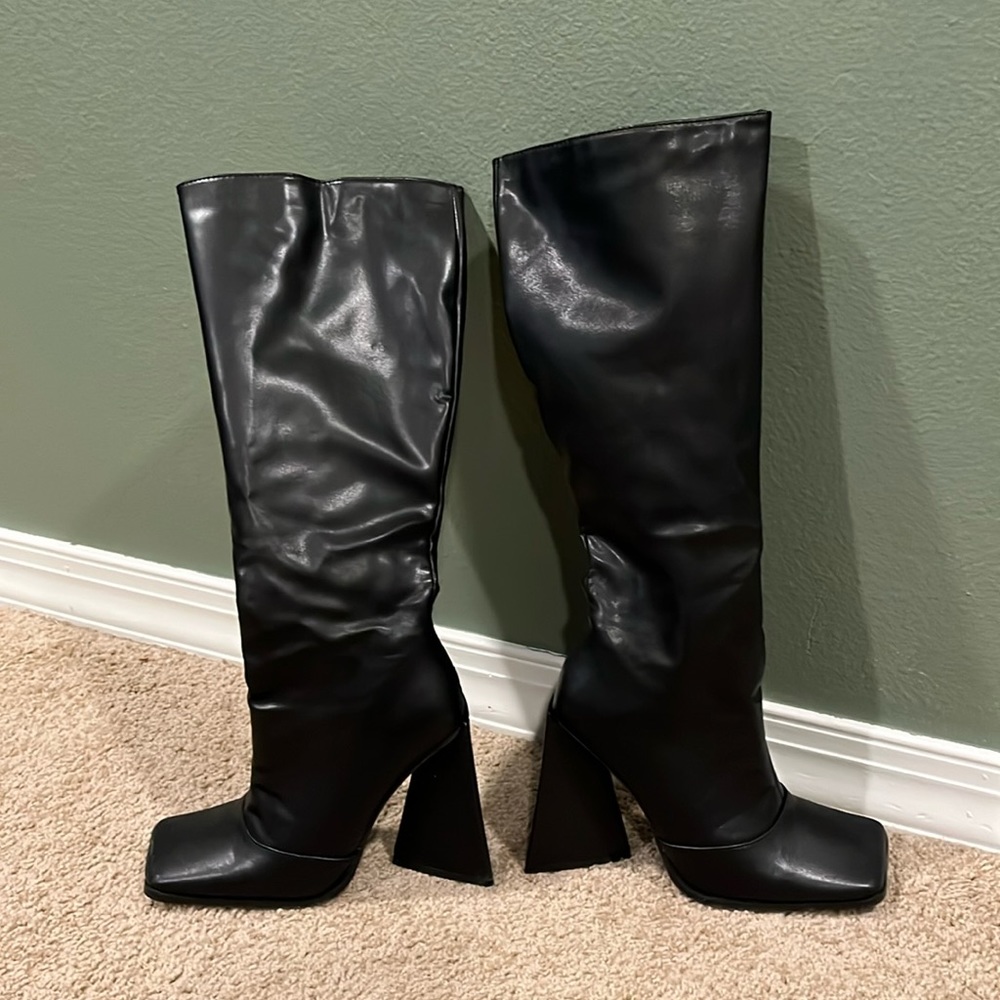 Black boots